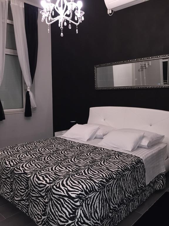 Апартаменти Luxury Studio Задар Номер фото
